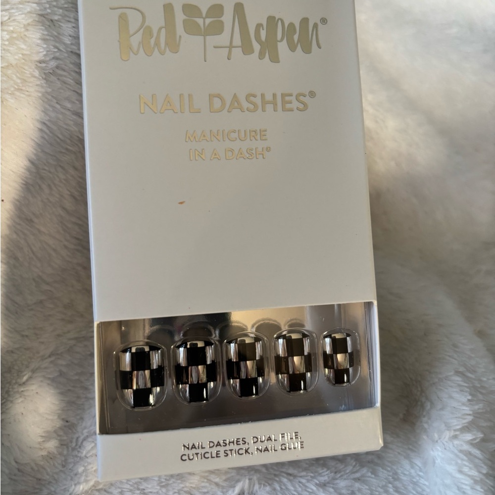 Red Aspen Nail Dash- jazzy Jaqueline